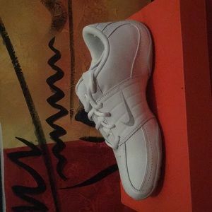 WMNS Nike Sideline Cheer